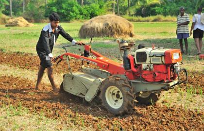 भारी बारिश में फसलों को बचाने के लिए बेहतरीन कृषि उपकरण